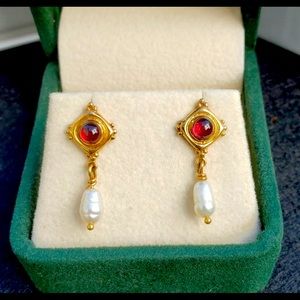 COPY - Real 14k gold vintage garnet/pearl earrings. Very beautiful.